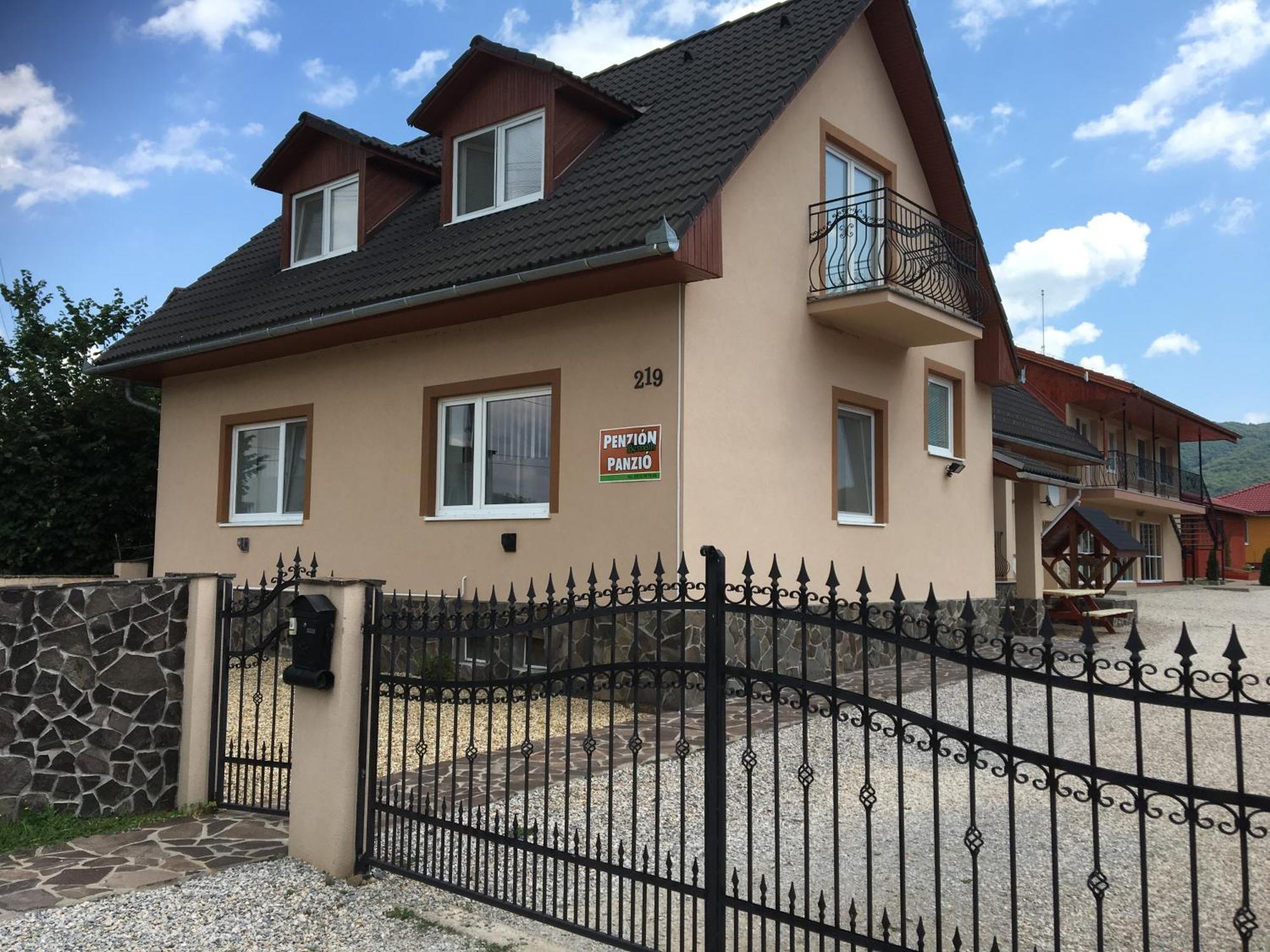 Penzion Bernath Rožňava Zewnętrze zdjęcie