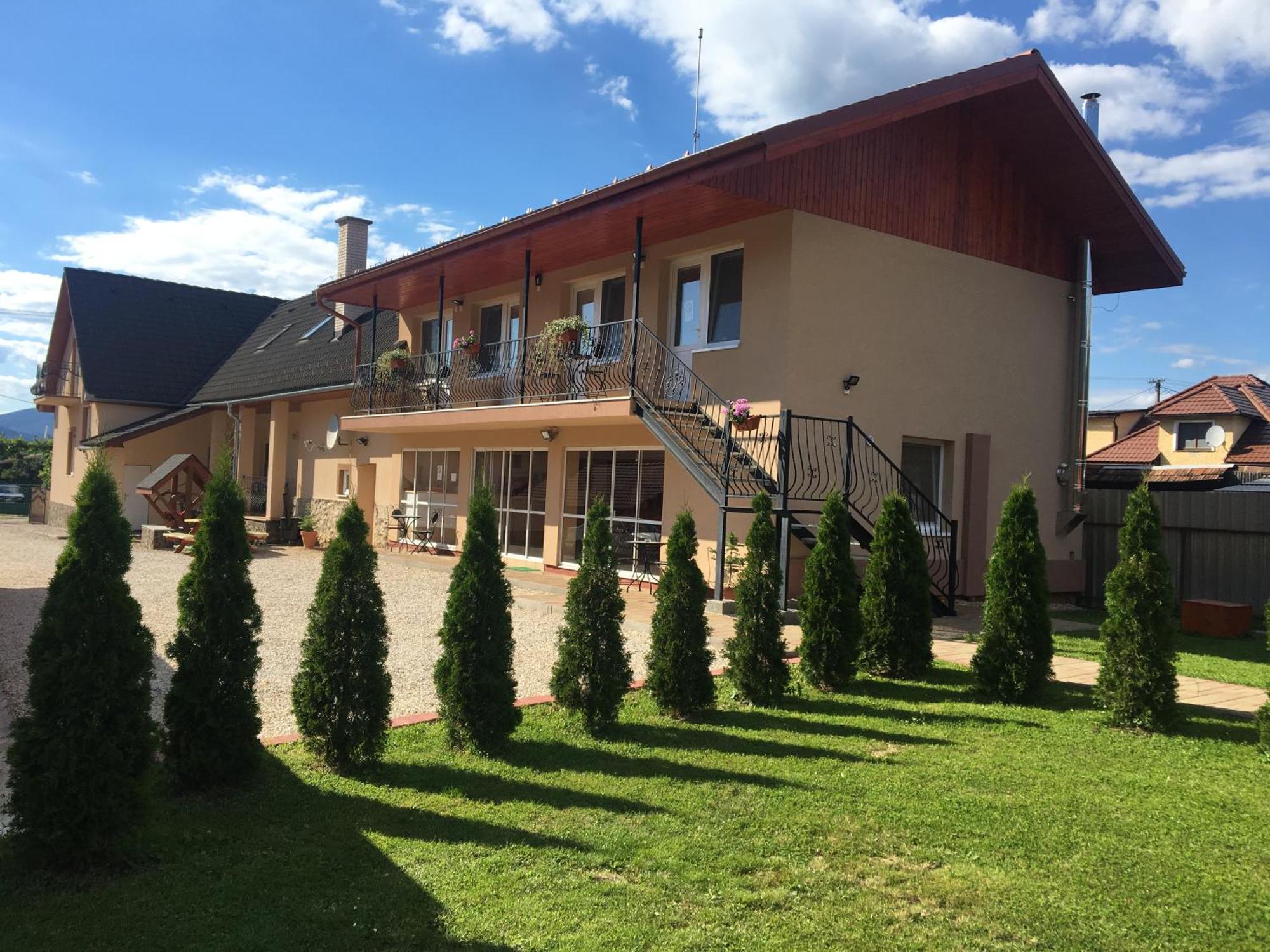 Penzion Bernath Rožňava Zewnętrze zdjęcie